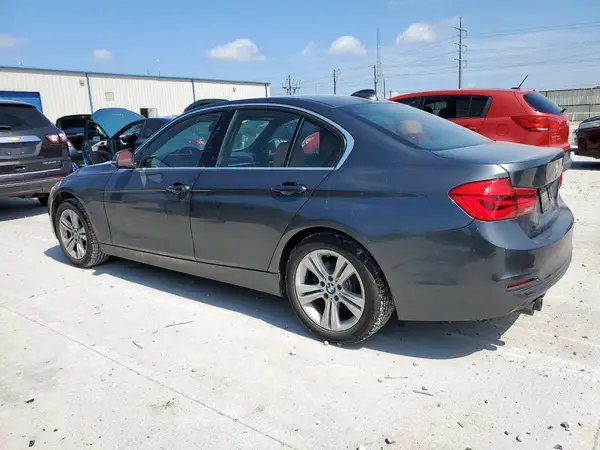 WBA8B9C57JEE83290 2018 BMW 3ER - Image 2