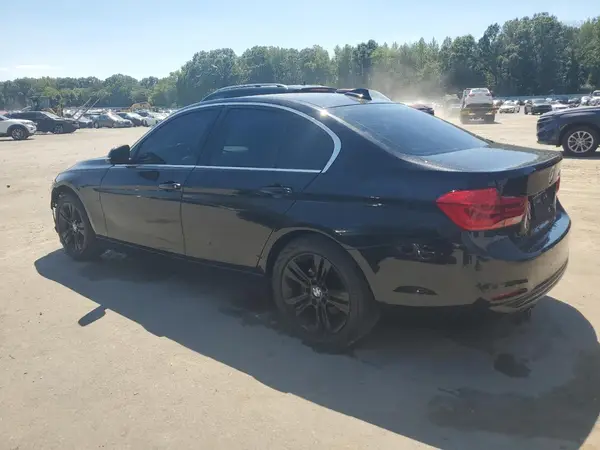 WBA8B9C57JEE83385 2018 BMW 3ER - Image 2