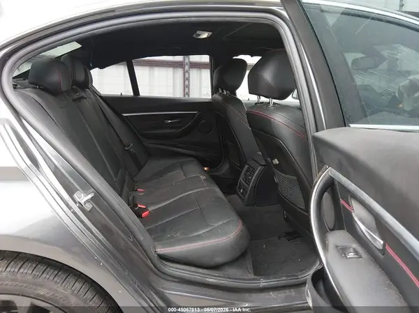 WBA8B9C57JK886426 2018 BMW 3ER - Image 8