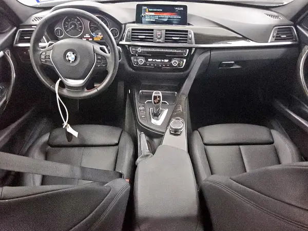 WBA8B9C58HK675763 2017 BMW 3ER - Image 8