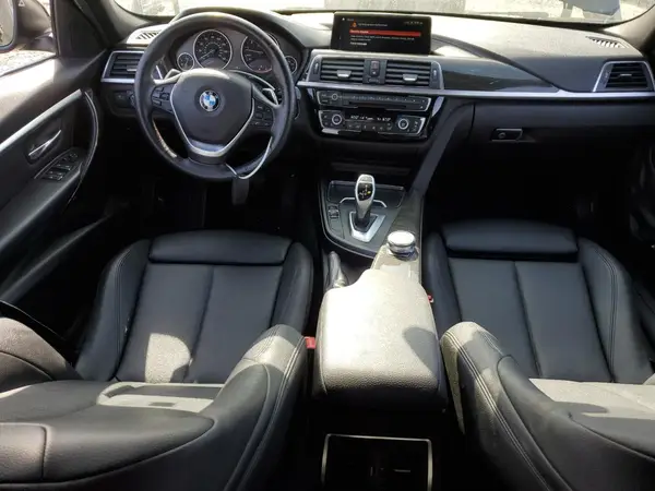 WBA8B9C58JEE82388 2018 BMW 3ER - Image 8