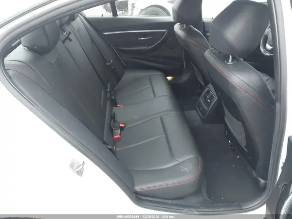 WBA8B9C58JEE82567 2018 BMW 3ER - Image 8