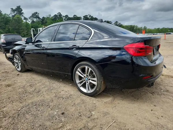 WBA8B9C58JEE82696 2018 BMW 3ER - Image 2