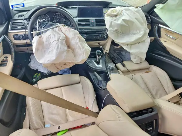 WBA8B9C58JEE82696 2018 BMW 3ER - Image 8