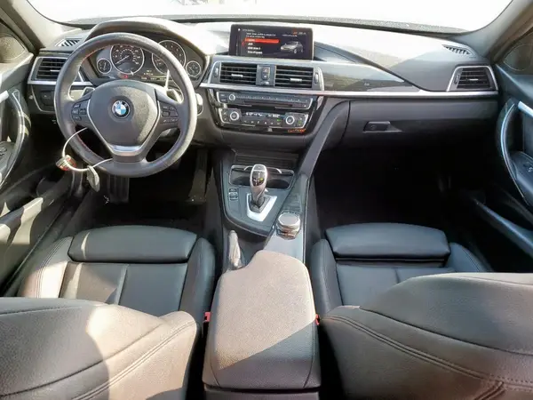 WBA8B9C58JEE82777 2018 BMW 3ER - Image 8