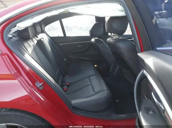 WBA8B9C58JEE83010 2018 BMW 3ER - Image 8