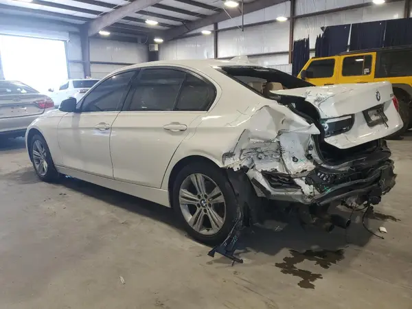 WBA8B9C58JK676756 2018 BMW 3ER - Image 2