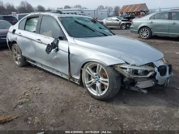 WBA8B9C59JEE81184 2018 BMW 3ER - Image 1