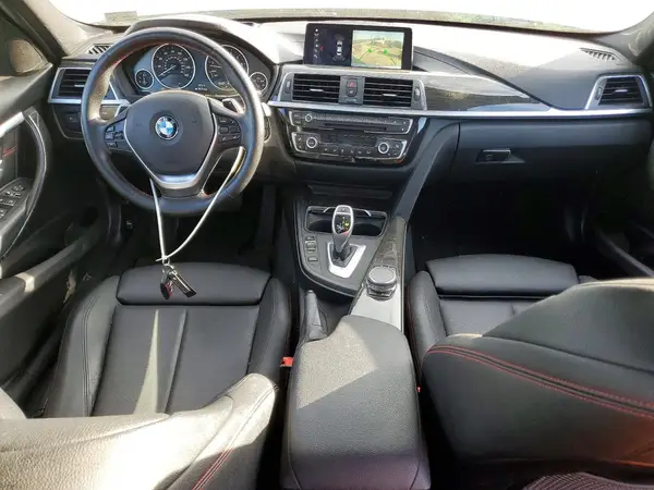 WBA8B9C59JEE82013 2018 BMW 3ER - Image 8