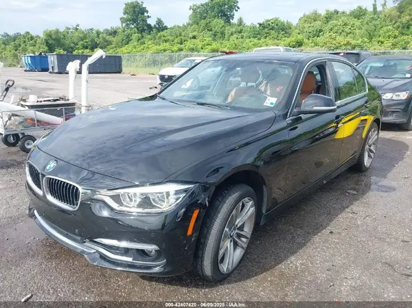WBA8B9C59JEE82061 2018 BMW 3ER - Image 2
