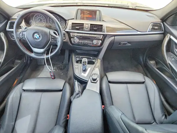 WBA8B9C5XHK675599 2017 BMW 3ER - Image 8