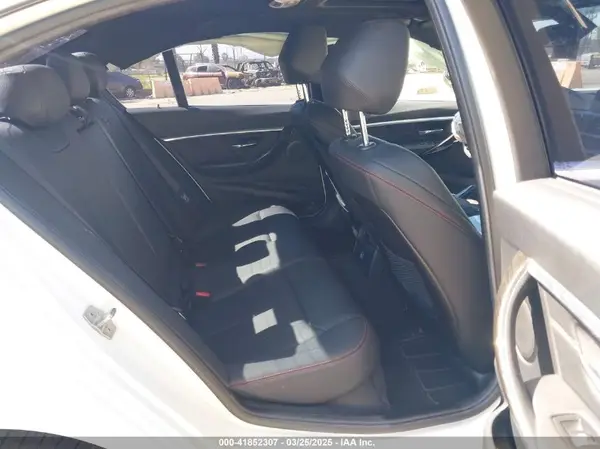WBA8B9C5XHK675621 2017 BMW 3ER - Image 8