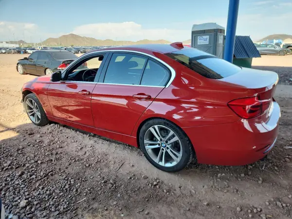 WBA8B9C5XJEE81114 2018 BMW 3ER - Image 2