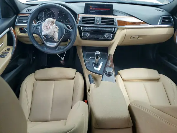 WBA8B9C5XJEE82473 2018 BMW 3ER - Image 8