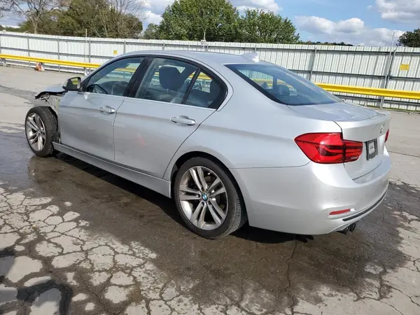 WBA8B9G30HNU51958 2017 BMW 3ER - Image 2