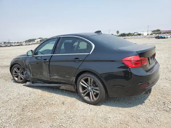 WBA8B9G30HNU52480 2017 BMW 3ER - Image 2