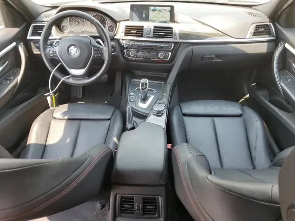 WBA8B9G30HNU52480 2017 BMW 3ER - Image 8