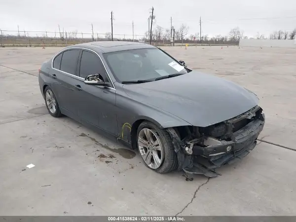 WBA8B9G30HNU52964 2017 BMW 3ER - Image 1