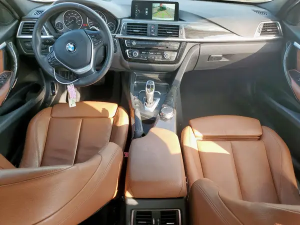 WBA8B9G30HNU52995 2017 BMW 3ER - Image 8