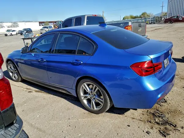 WBA8B9G30HNU53290 2017 BMW 3ER - Image 2