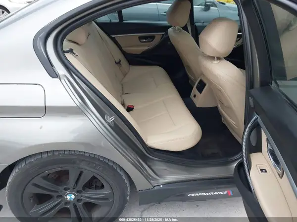 WBA8B9G30HNU55654 2017 BMW 3ER - Image 8