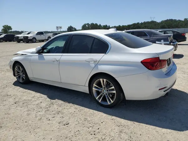 WBA8B9G30HNU57145 2017 BMW 3ER - Image 2