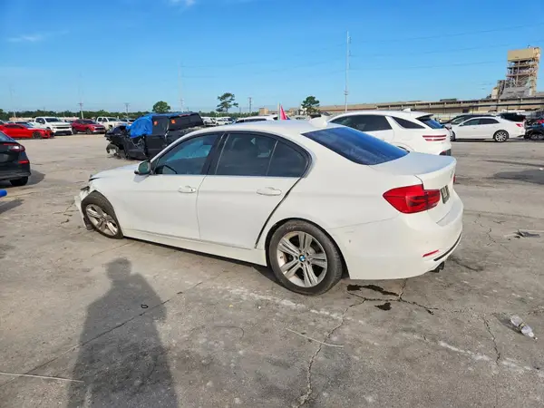 WBA8B9G31HNU51936 2017 BMW 3ER - Image 2