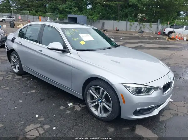 WBA8B9G31HNU52441 2017 BMW 3ER - Image 1