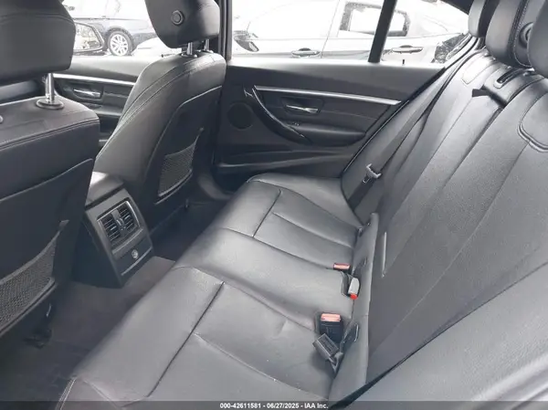 WBA8B9G31HNU52441 2017 BMW 3ER - Image 8