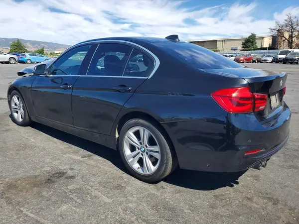 WBA8B9G31HNU57106 2017 BMW 3ER - Image 2