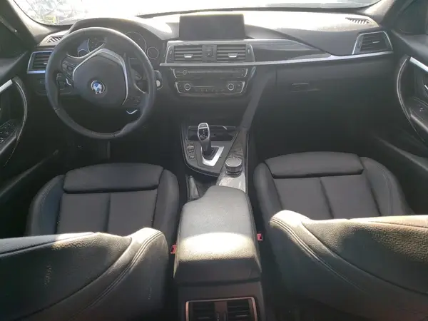 WBA8B9G31HNU57168 2017 BMW 3ER - Image 8