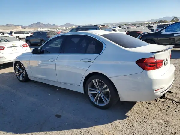 WBA8B9G32HNU52447 2017 BMW 3ER - Image 2