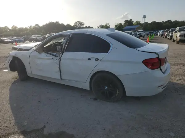 WBA8B9G32HNU52822 2017 BMW 3ER - Image 2