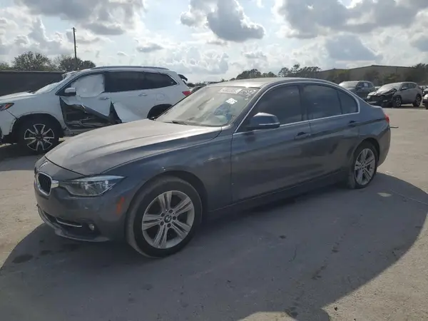 WBA8B9G32HNU53131 2017 BMW 3ER - Image 1
