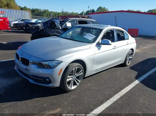 WBA8B9G32HNU53792 2017 BMW 3ER - Image 2