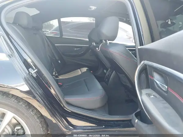 WBA8B9G32HNU54523 2017 BMW 3ER - Image 8