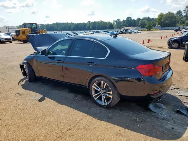 WBA8B9G32HNU55087 2017 BMW 3ER - Image 2