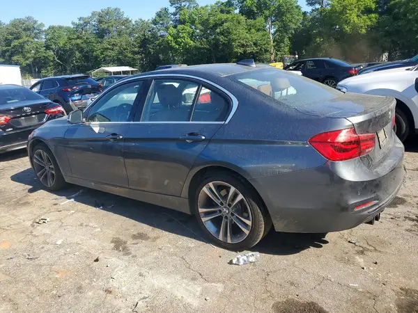 WBA8B9G32HNU55428 2017 BMW 3ER - Image 2
