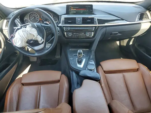 WBA8B9G32HNU55428 2017 BMW 3ER - Image 8