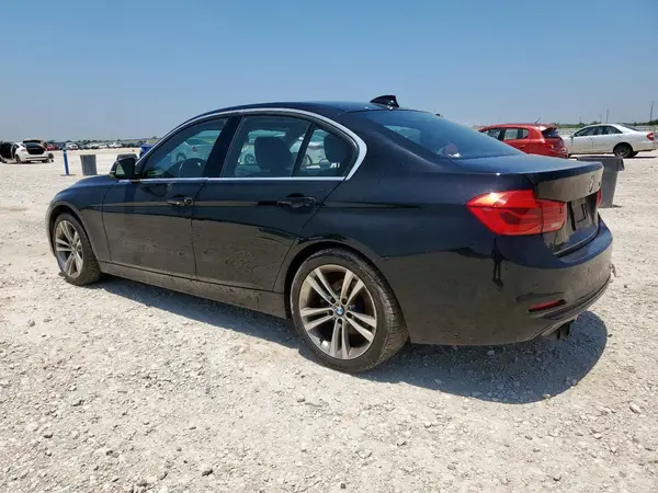WBA8B9G32HNU56532 2017 BMW 3ER - Image 2