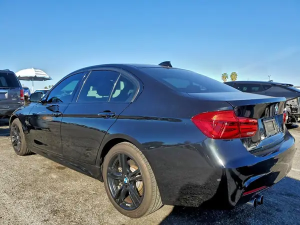 WBA8B9G33HNU52280 2017 BMW 3ER - Image 2
