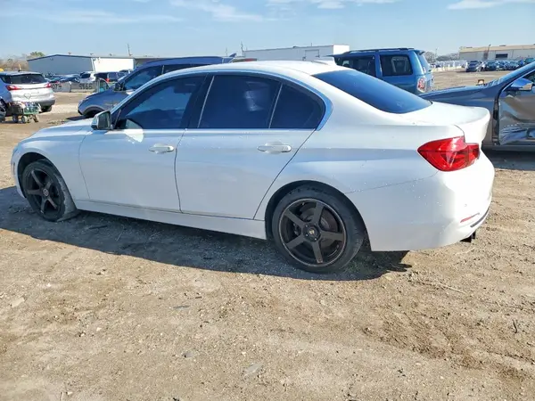 WBA8B9G33HNU52845 2017 BMW 3ER - Image 2