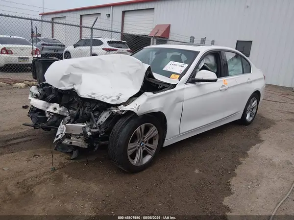 WBA8B9G33HNU53770 2017 BMW 3ER - Image 2