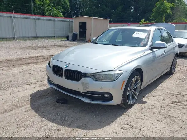 WBA8B9G33HNU53879 2017 BMW 3ER - Image 2