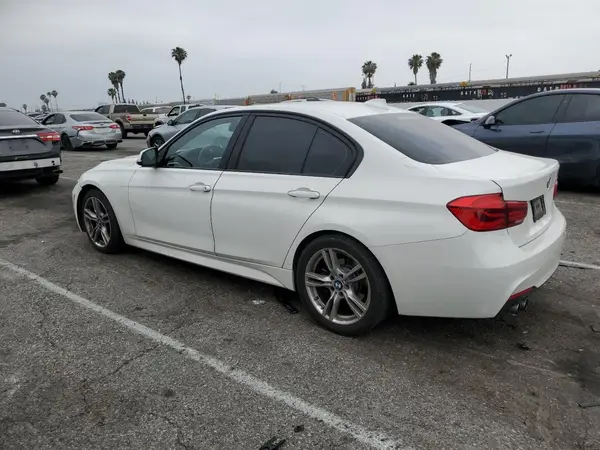 WBA8B9G33HNU57186 2017 BMW 3ER - Image 2