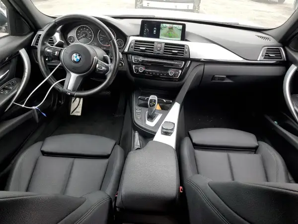 WBA8B9G33HNU57186 2017 BMW 3ER - Image 8