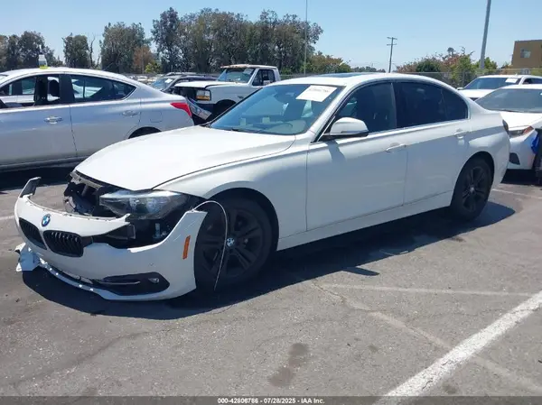 WBA8B9G33HNU57222 2017 BMW 3ER - Image 2