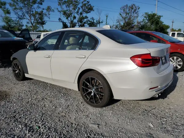WBA8B9G34HNU52157 2017 BMW 3ER - Image 2
