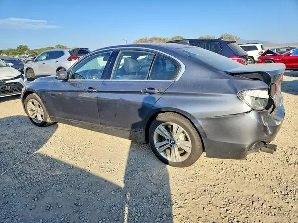 WBA8B9G34HNU56886 2017 BMW 3ER - Image 2