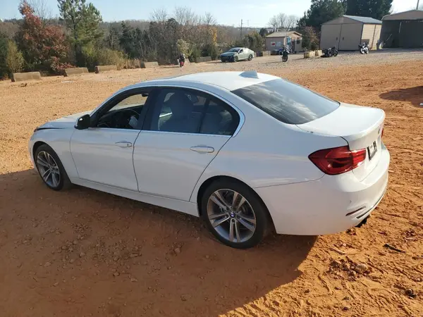 WBA8B9G35HNU51910 2017 BMW 3ER - Image 2